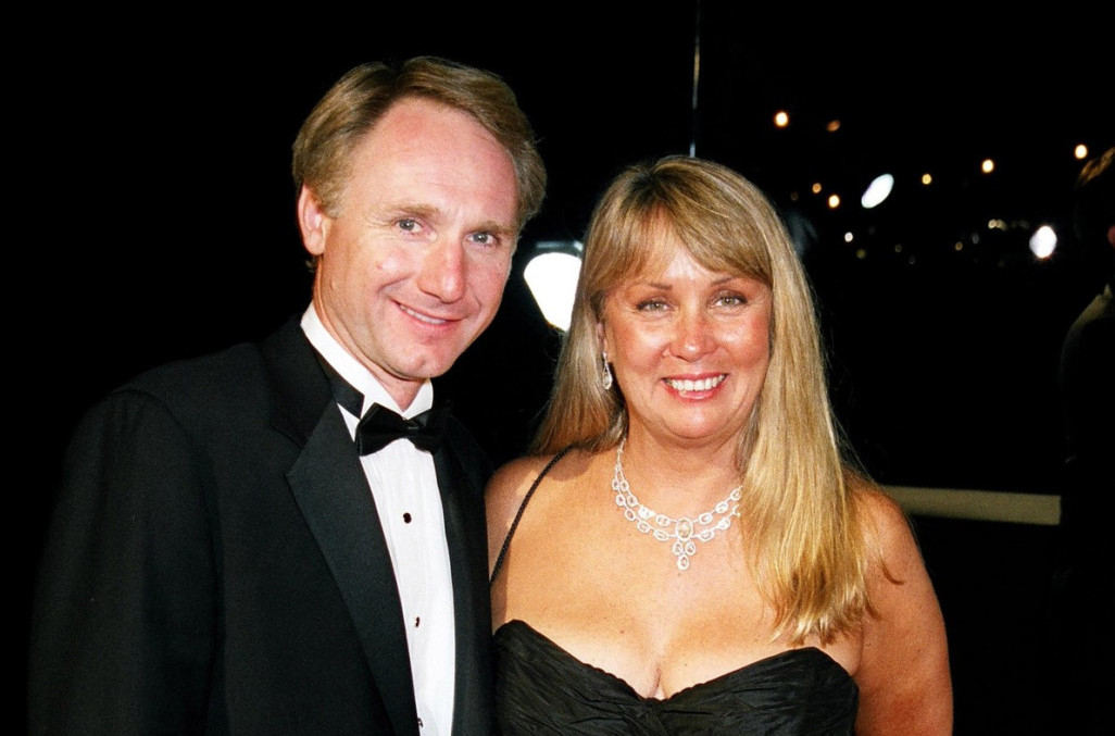 "Uništila" ga je bivša žena: Na 4 ljubavnice trošio milione, a jednu od njih i verio FOTO