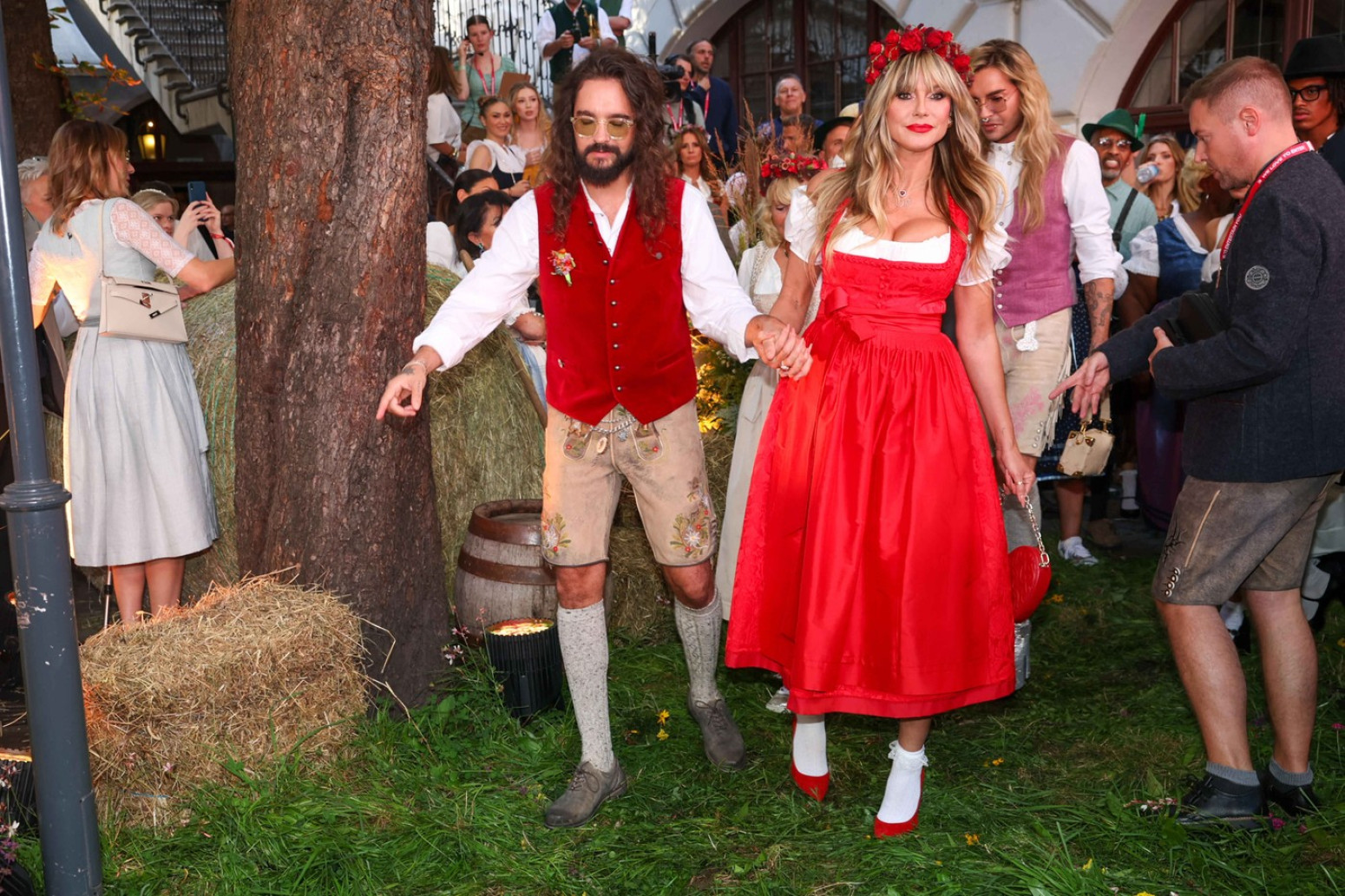 Uvek spremna za zabavu, ali i priliku da istakne grudi: Zanosna Nemica opet osvaja FOTO