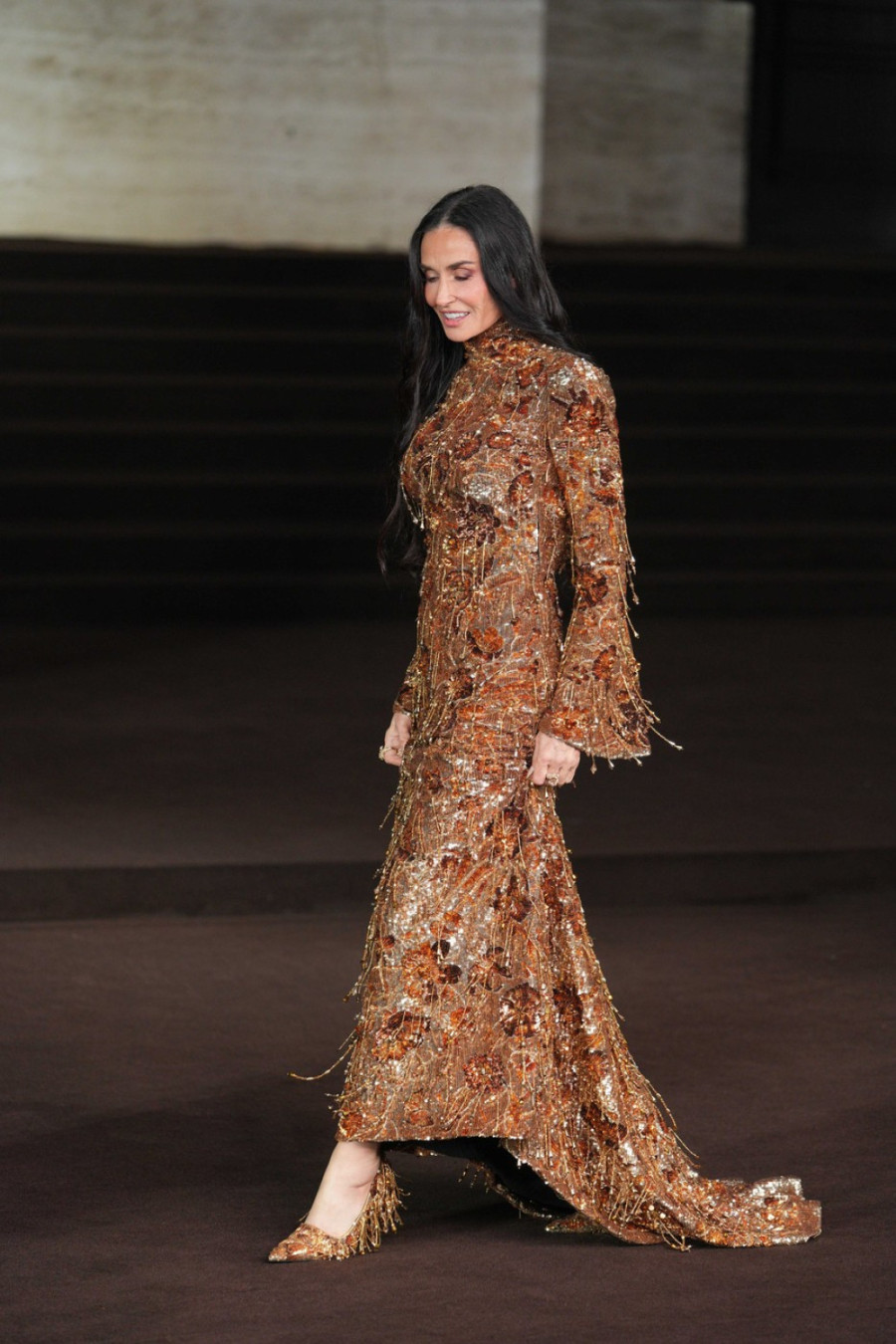 Glamur i klasika kad se spoje, nastaje spektakl: Ikona stila i tačka FOTO