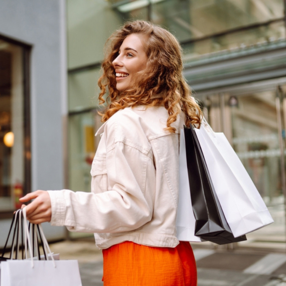 Preplaviće ulice: Ovo je najmodernija obuća za jesen za sve od 7 do 77 godina FOTO