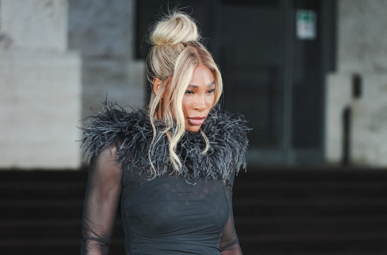 Iscrtani mišići "ubijaju" na prvi pogled: Serena Vilijams nikad mršavija u prozirnoj haljini FOTO