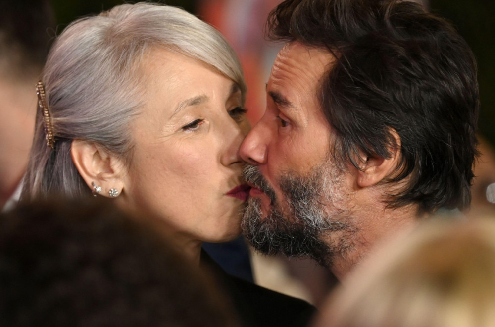 "Hvala svima na čestitkama": Partnerka Kijanua Rivsa progovorila o venčanju FOTO