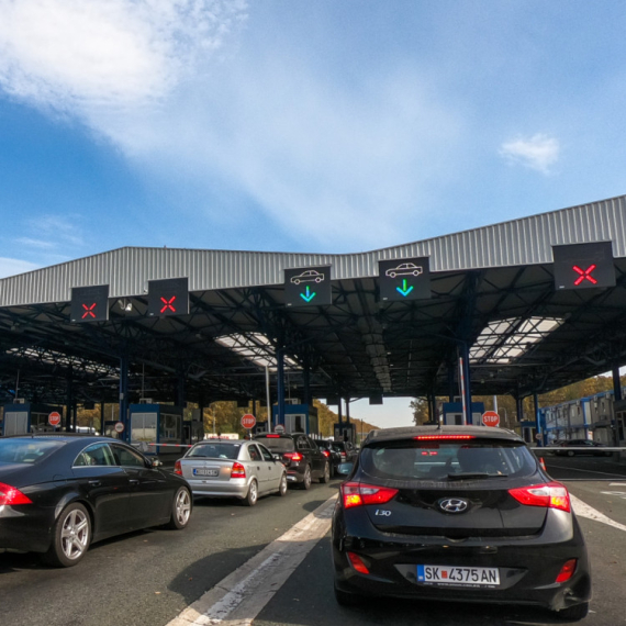 Totalni haos na graničnom prelazu: Srbi čekaju od ponoći da uđu u EU