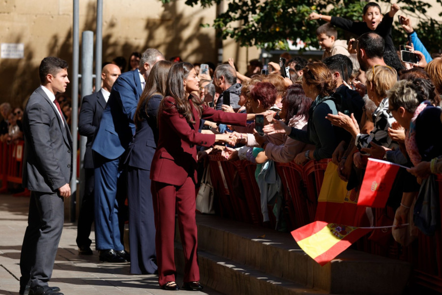 Jesenja magija najlepše kraljice: Opet mami uzdahe FOTO