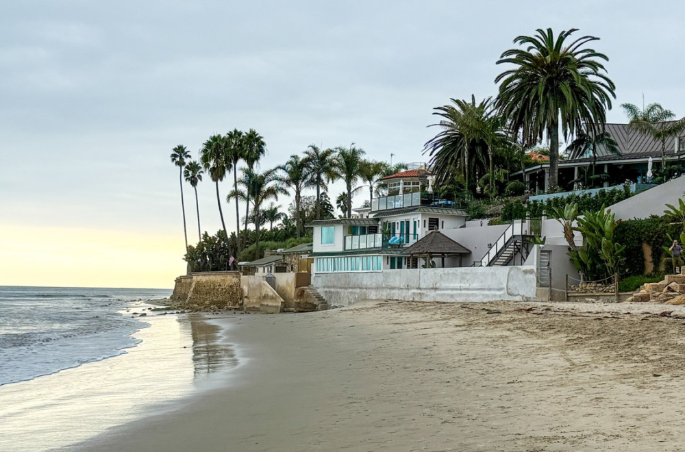 Posle svih brodoloma – konačno srećna: Prve fotke sa luksuznog venčanja Selene Gomez FOTO