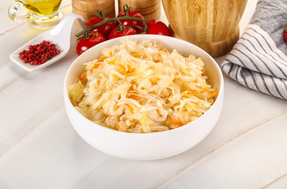Iskusni kuvari otkrivaju: Samo uz ovaj sastojak kiseli kupus će biti zlatno-žut