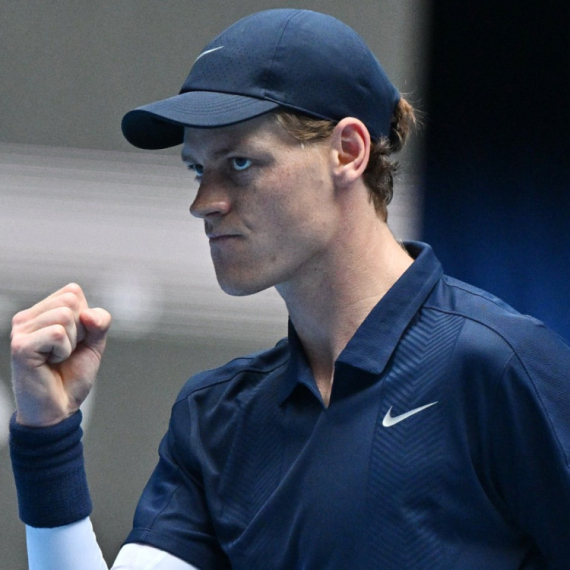 Lepotica iz BiH osvojila Janika Sinera: Teniser potvrdio vezu FOTO