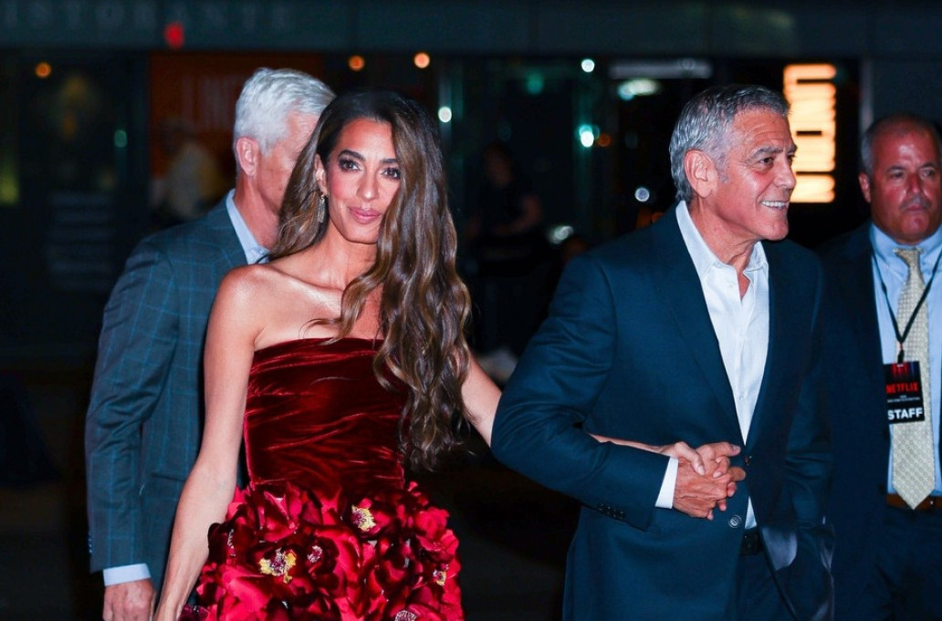 Kad Amal Kluni obuče najkraću haljinu, Džordž ne ispušta njenu ruku FOTO