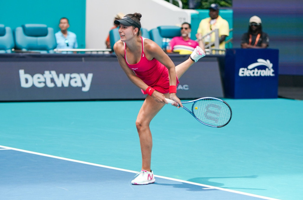 Prva teniserka koja je povećala grudi: Za njenim zgodnim telom mnogi uzdišu FOTO