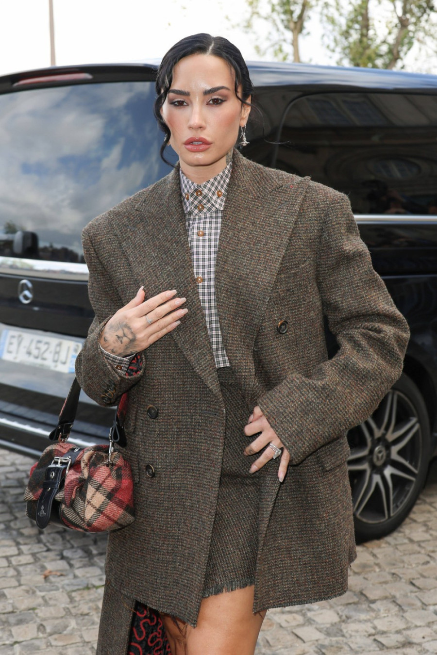 Uhapsite njenog plastičnog hirurga: Pevačica iznenadila ispeglanim licem FOTO