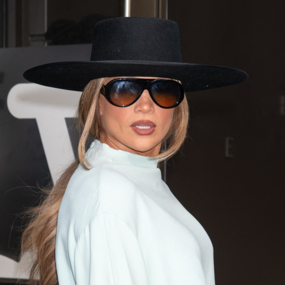 Ovo smo čekali: Modni spektakl Dženifer Lopez od kog padaju vilice FOTO