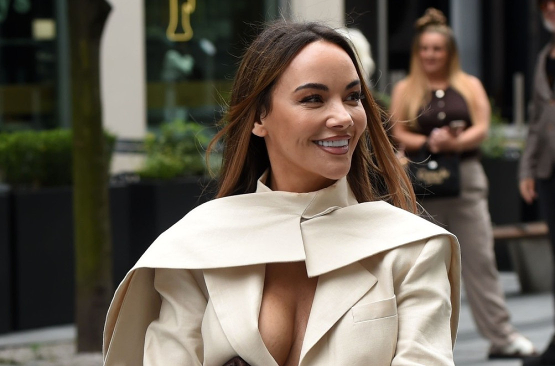 Pre 20 godina je bio modni hit i ponovo je "vrući" komad koji izgleda sjajno FOTO