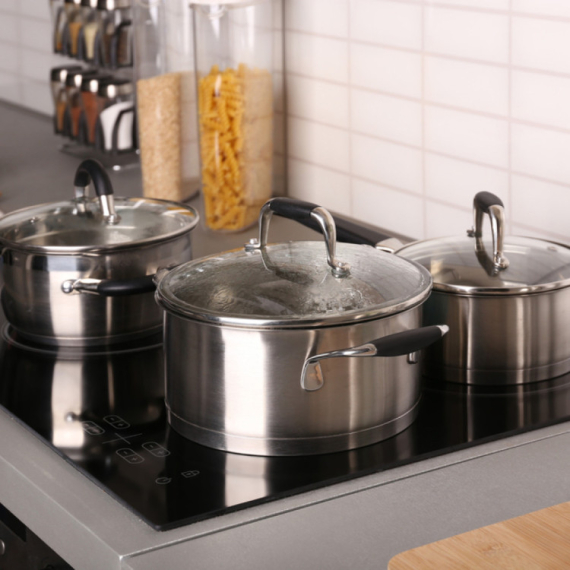 Naručila jeftino posuđe i ostala u šoku: "Zvanično sam postala žrtva Temua" VIDEO