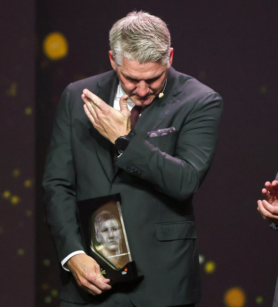 Bastijan Švajnštajger u suzama pred ženom za koju se šuškalo da mu je ljubavnica FOTO