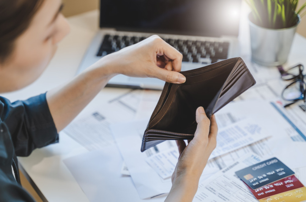 Ova četiri znaka do Nove godine brišu sve dugove