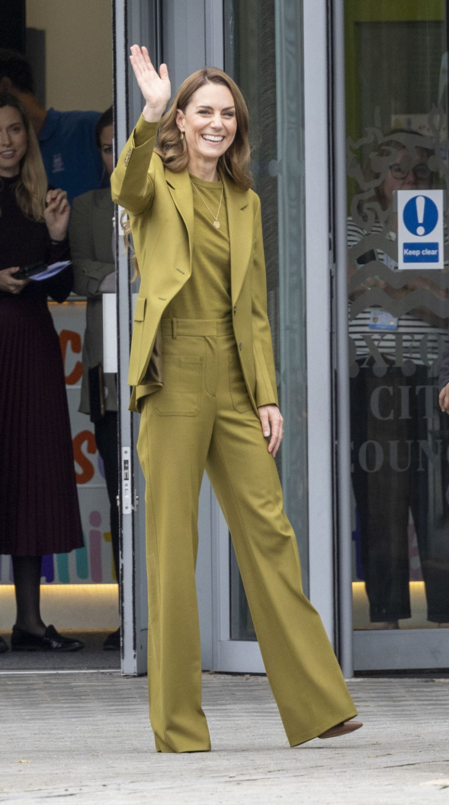 Zbog Kejt Midlton žene širom sveta poludele za ovom bojom FOTO