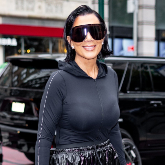 Rijaliti zvezda iz dana u dan sve mlađa, a komentari sve suroviji: "Novcem možeš sve" FOTO/VIDEO