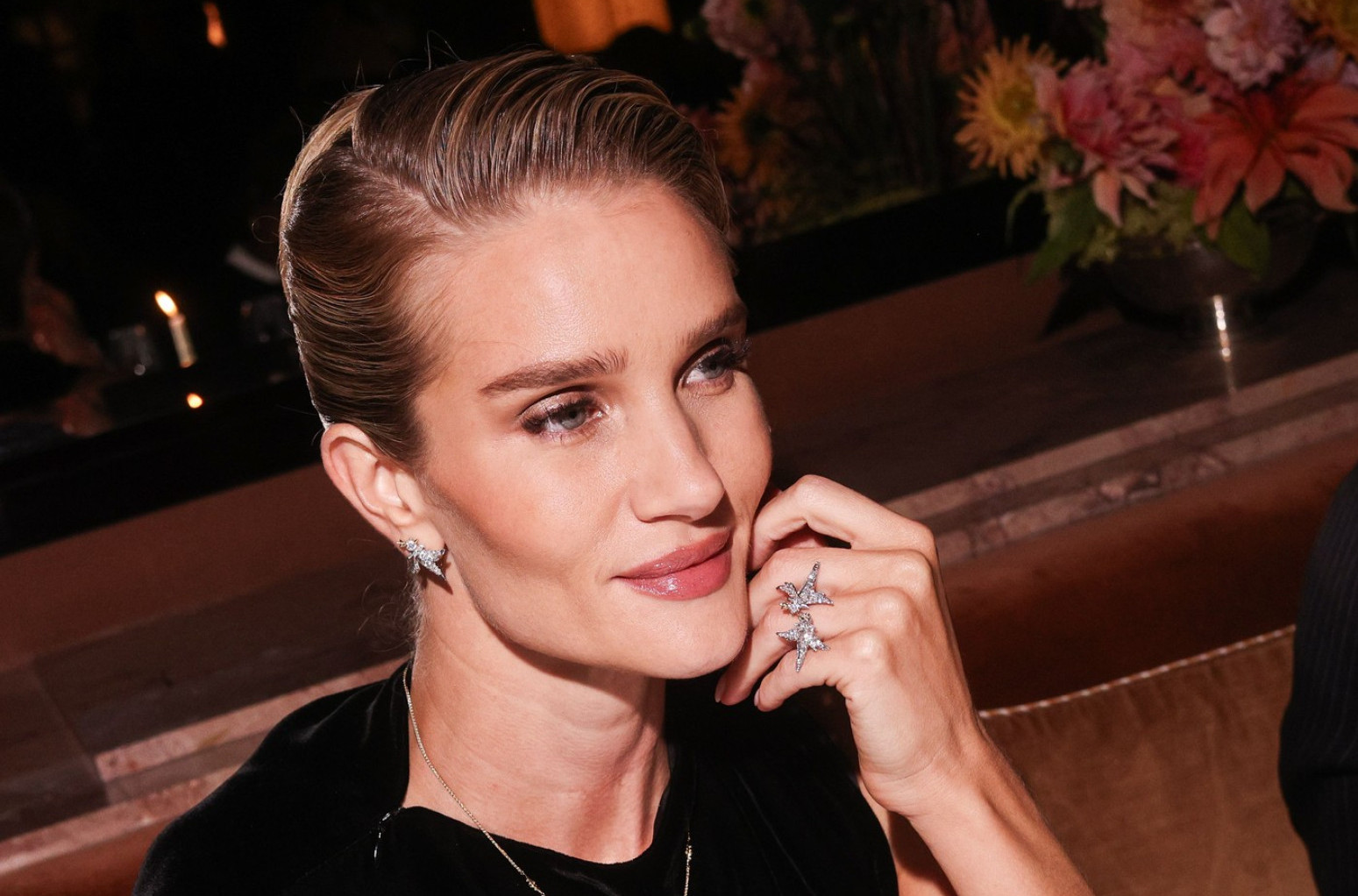 Ona nosi najlepši autfit ove sezone: Savršena inspiracija za hladnije dane FOTO