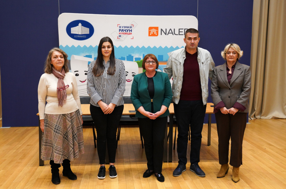 Dobitnicima nagradne igre "Uzmi račun i pobedi" uručeni ključevi automobila i stana