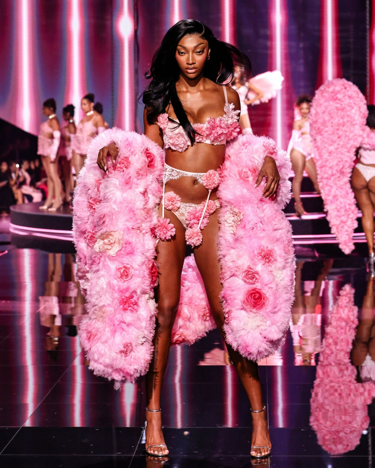 Košarkašica oduvala konkurenciju: Prvi put na pisti i već se zamerila mnogima FOTO/VIDEO