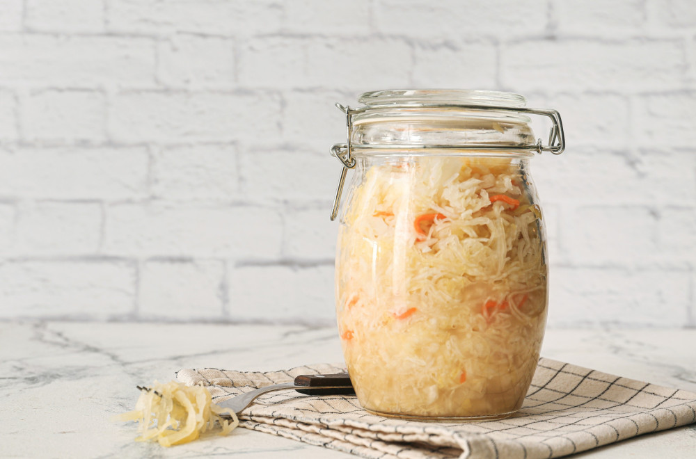 Kako najbrže da ukiselite kupus u tegli?