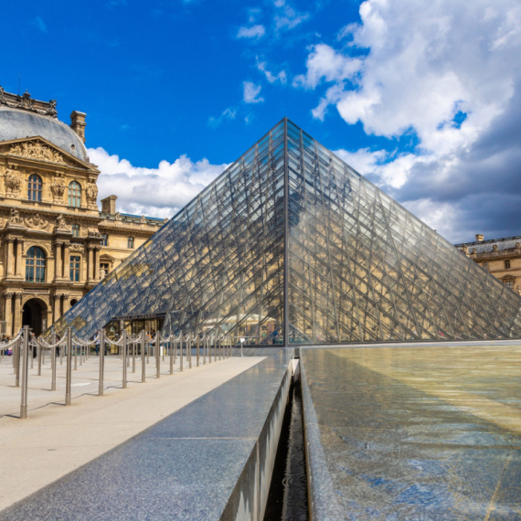 Još jedan haos u Luvru: Uništene su