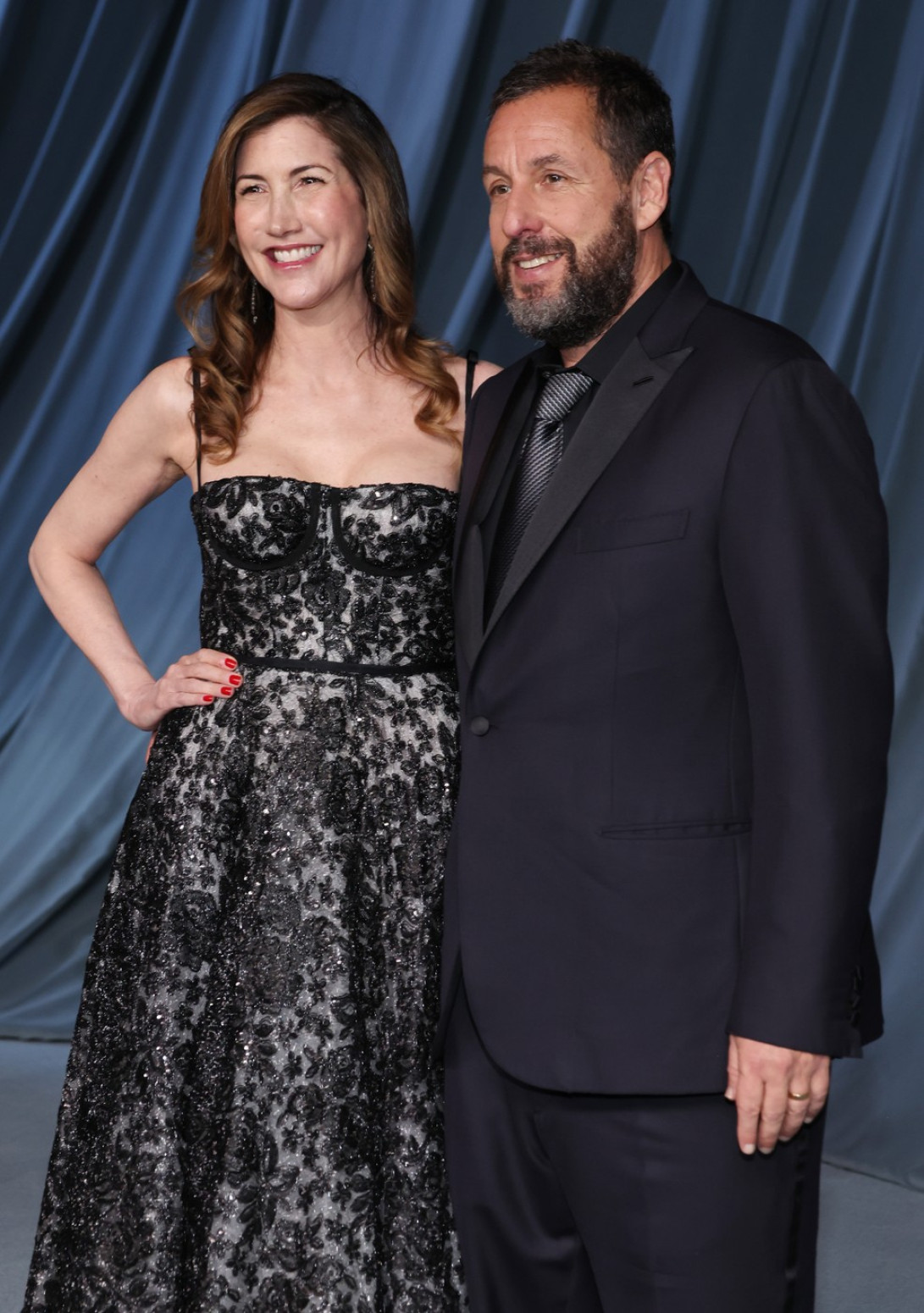 Zašto Adam Sendler svake godine šalje cveće Dženifer Aniston? Razlog je predivan