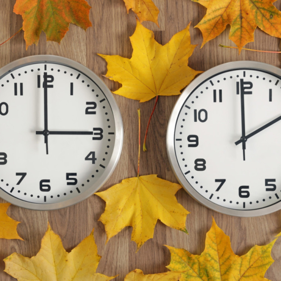 "Skraćena" noć iza nas: Počelo letnje računanje vremena