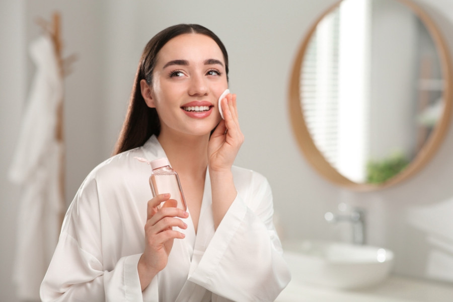 Tokom nege lica – pravimo ovu grešku: Zbog toga izgledamo starije