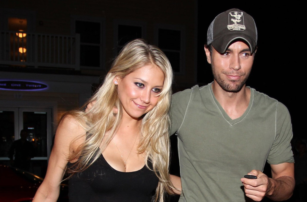 Trudna Ana Kurnjikova podelila retku fotografiju: "Najlepša deca na svetu" FOTO