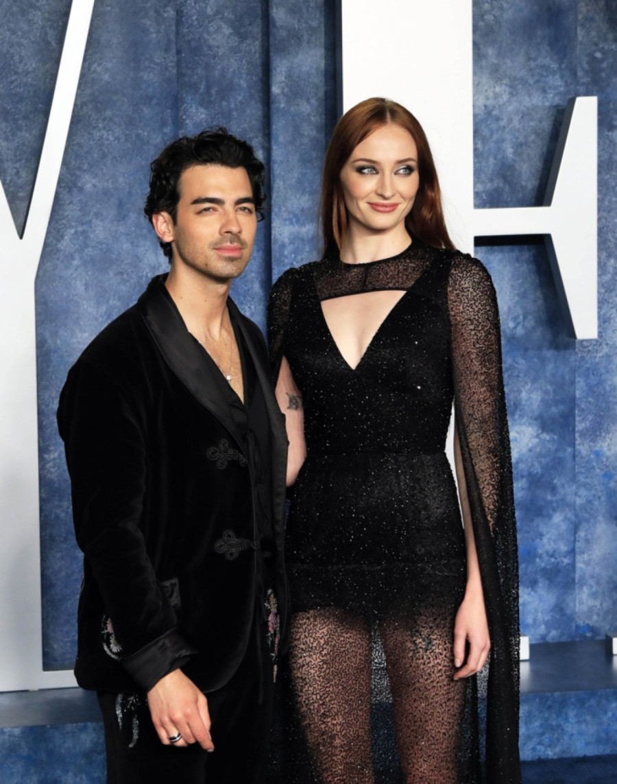 Pevač nema sreće u ljubavi: Teško je naći devojku nakon razvoda FOTO