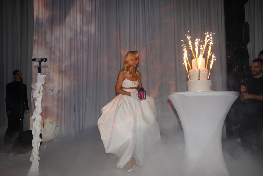 Srpska Barbika gori: Nataša Bekvalac je mama igre i još jednom je to i dokazala FOTO