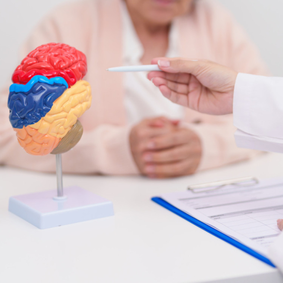 Odboren prvi lek na svetu za lečenje Parkinsonove bolesti