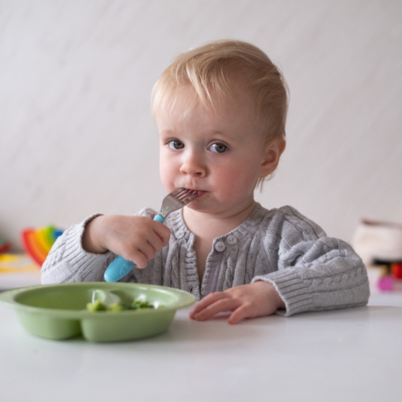 Imate probirljivo dete? Ovaj genijalan trik će ga naterati da jede svu hranu VIDEO