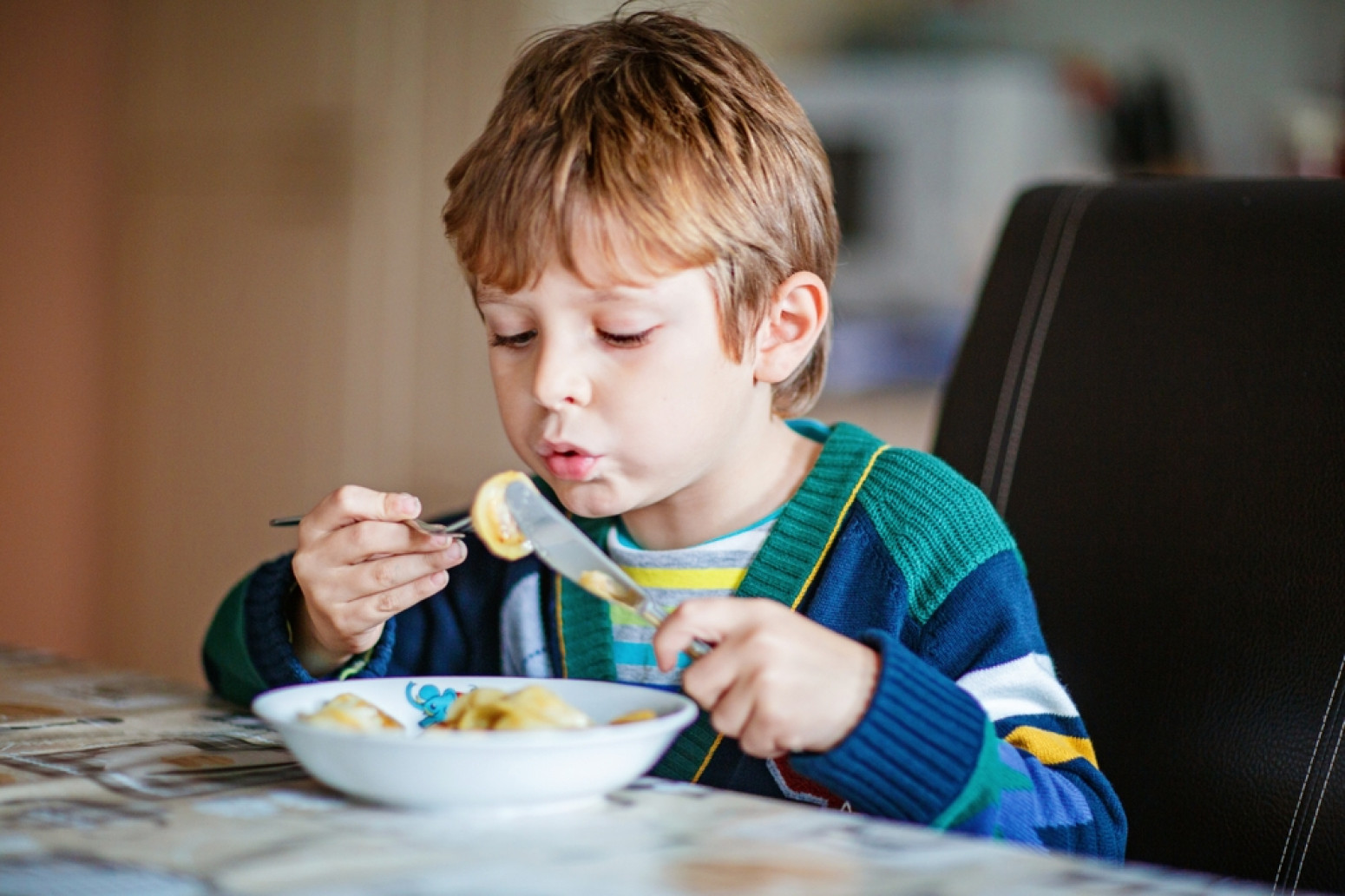 Imate probirljivo dete? Ovaj genijalan trik će ga naterati da jede svu hranu VIDEO