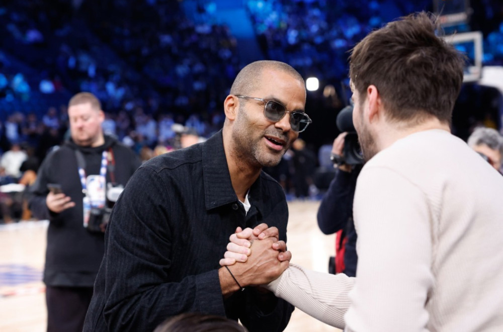 Pukla ljubav pred meč sa Zvezdom: Toni Parker ostao bez podrške lepe manekenke FOTO