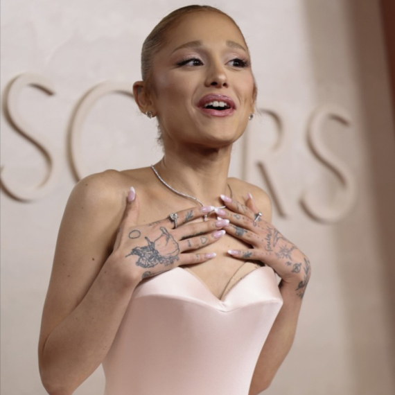 Sve više zabrinjava izgledom, a tvrdi da je sve u redu: "Pomozite joj" FOTO