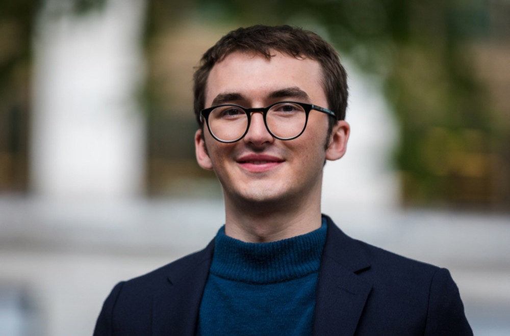 Porastao je i oženio se: Glumac iz Igre prestola stao na ludi kamen FOTO