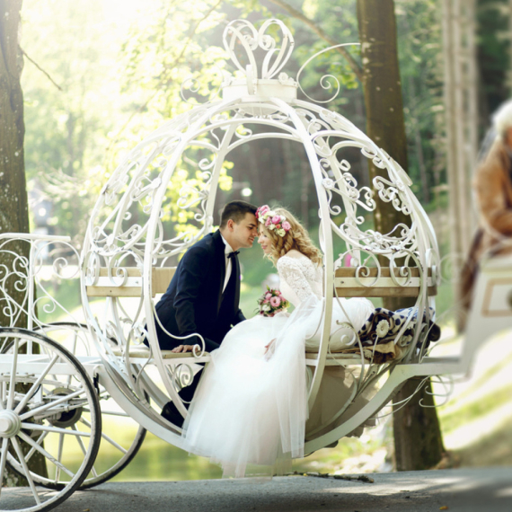 "Neću tvoje prezime – da li ćeš me i dalje voleti?" ANKETA