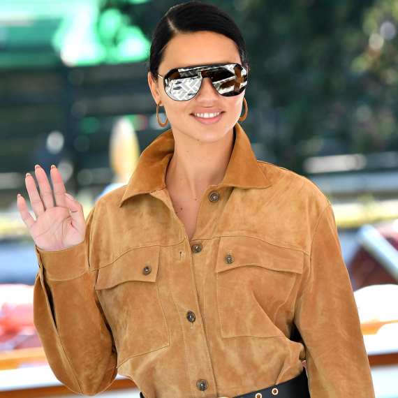 Mesečni horoskop za novembar 2025: Lavovima se neko "zaglavio" u srcu, Vagama je kraj meseca sudbinski