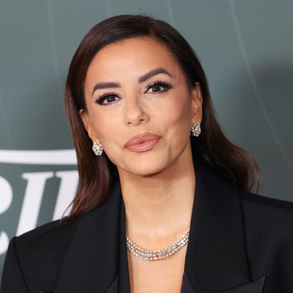 Uvek savršena, ali ne ovog puta? Eva Longorija i "najgore obučena" je glavna tema  FOTO