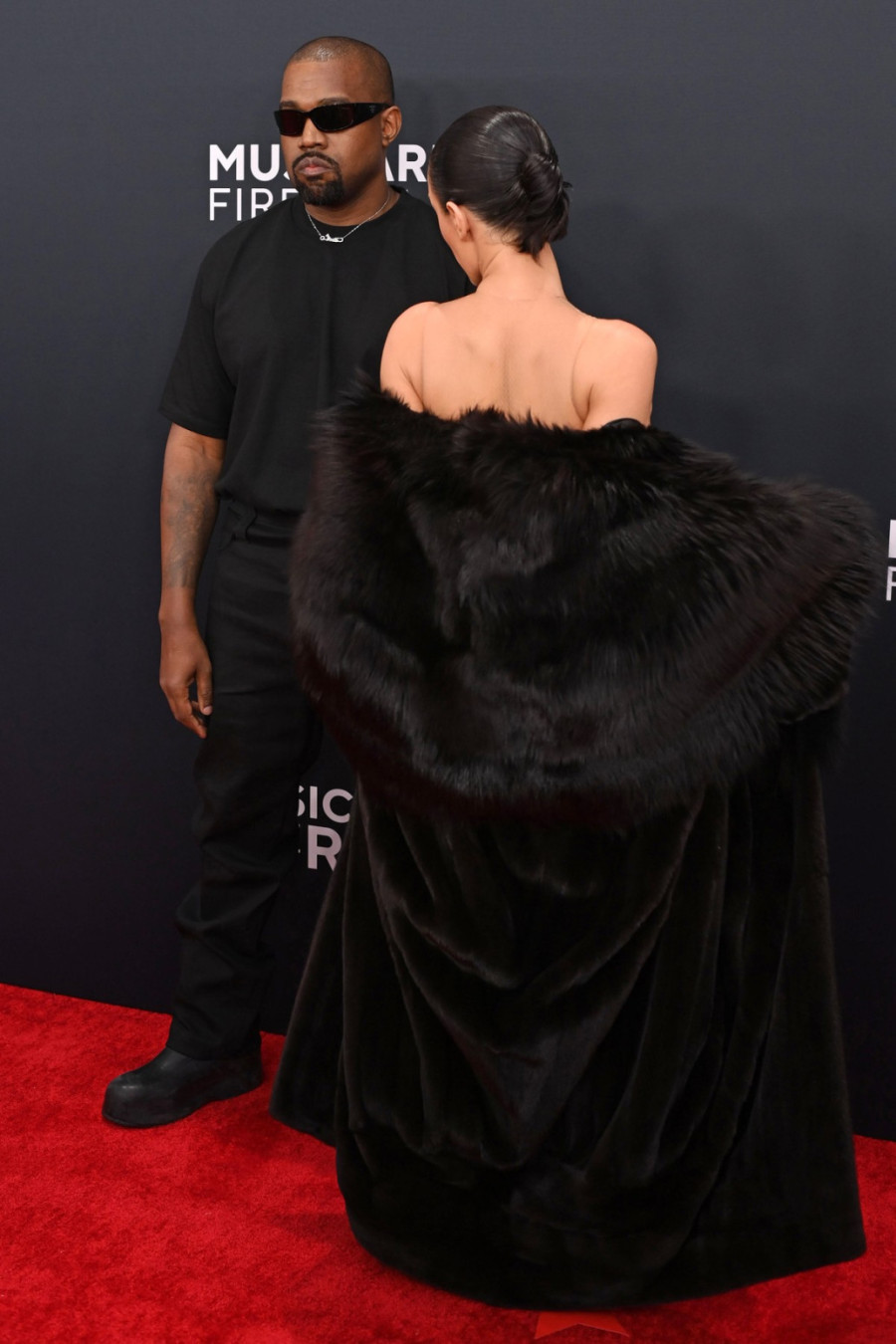 Kanje Vest morbidnom izjavom zabrinuo sve: Izgleda umorno i tužno VIDEO