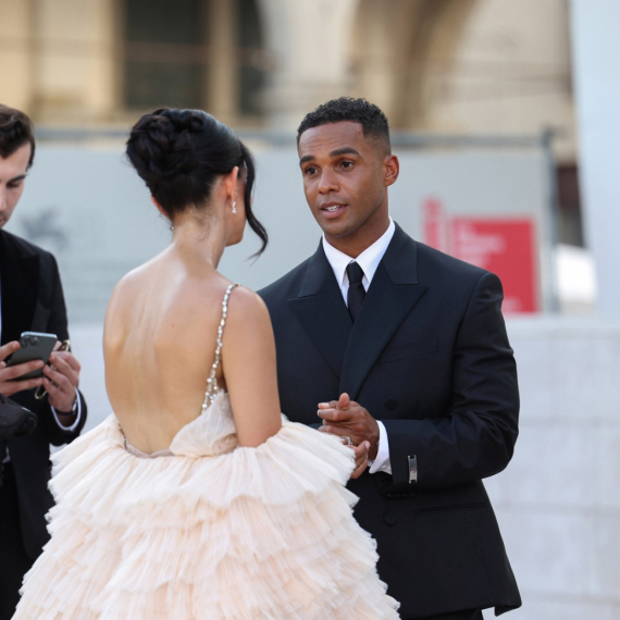 "Zlatni rez" je rekao svoje: Ovo je top 10 najprivlačnijih slavnih osoba FOTO