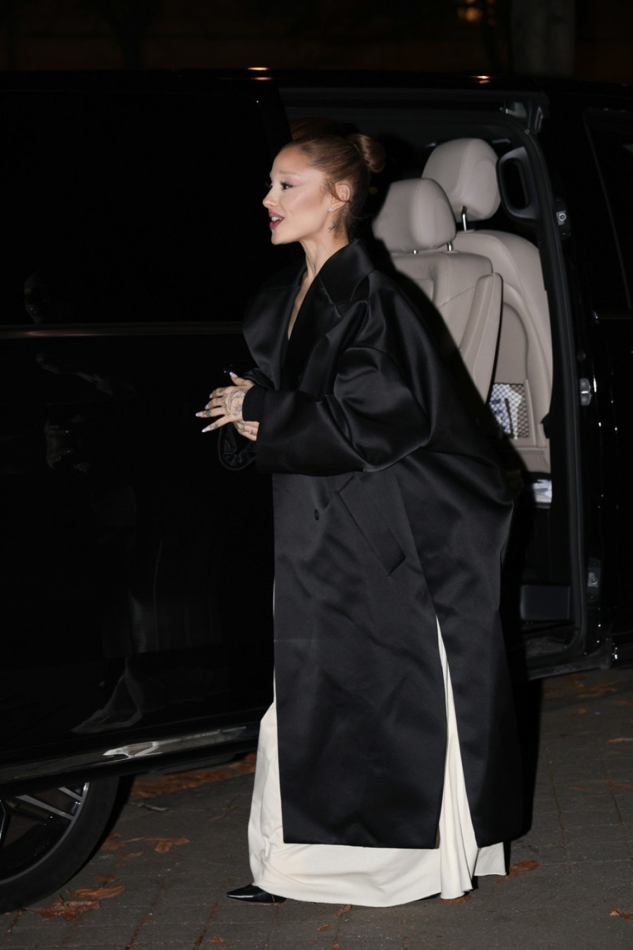 Kao lutka iz izloga: Neodoljivo izdanje pevačice koja danas ne liči na sebe FOTO