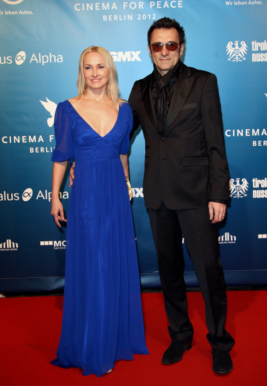 Branko Đurić postaje deda: Ćerka kojoj je dao ime po jogurtu čeka prvo dete FOTO