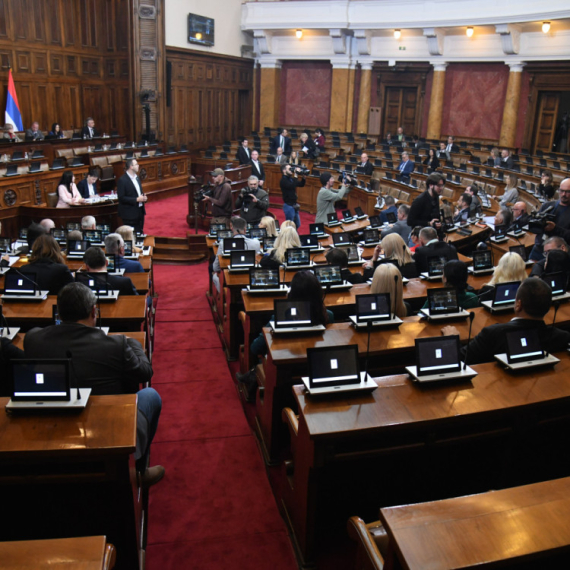 Brnabić: "Na dnevnom redu sednice Skupštine zakazane za ponedeljak važni zakoni za Srbiju"