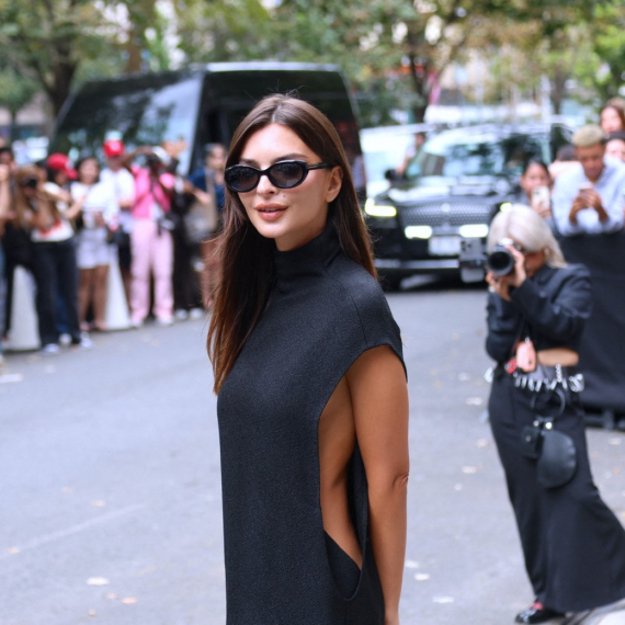 Nakon propalih ljubavi ljubi 10 godina starijeg: Uhvaćeni su na delu – tek da čujete ko mu je bivša FOTO