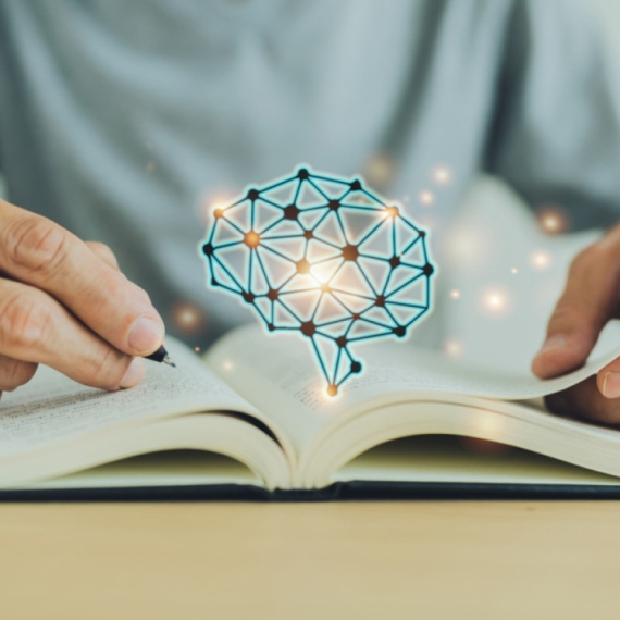 Dokazano: Ko govori više jezika – taj sporije stari