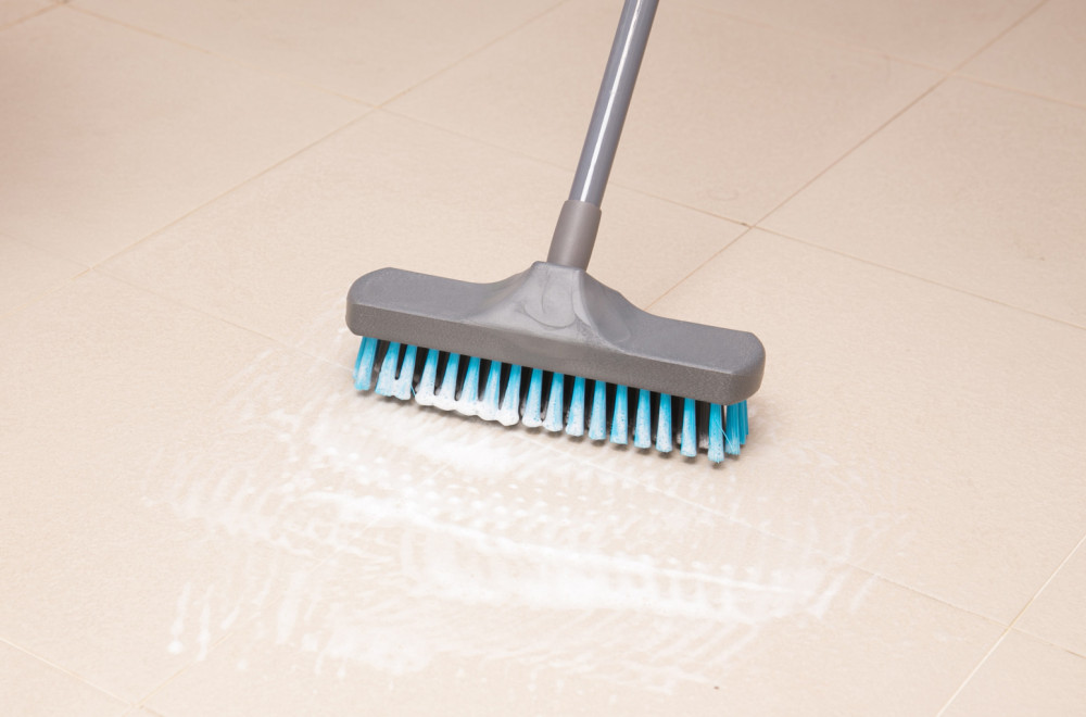 Mame kažu da je "dar s neba": Trik za čišćenje svi kopiraju – i blista i miriše VIDEO