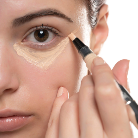 Korektor ili korektor u boji: Koji vam je stvarno potreban?